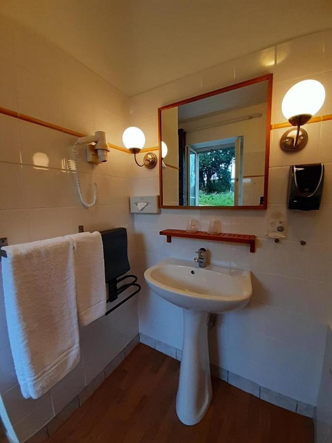 Auberge De Kerveoc'H Douarnenez Bagian luar foto